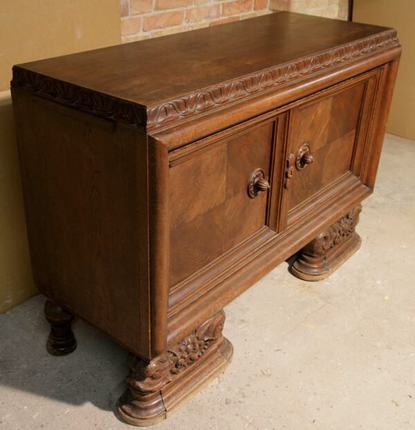 Kleines Eiche Sideboard