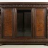 Dreitüriger Neorenaissance Bücherschrank