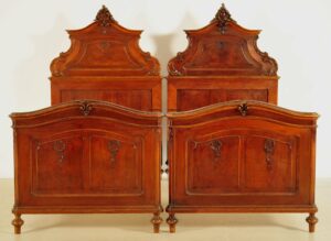 Doppelbett aus dem Pfeiferl Barock