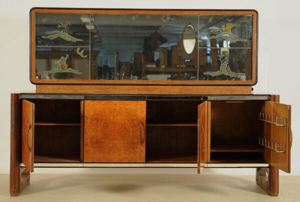 Art Deco Sideboard im schönen Design