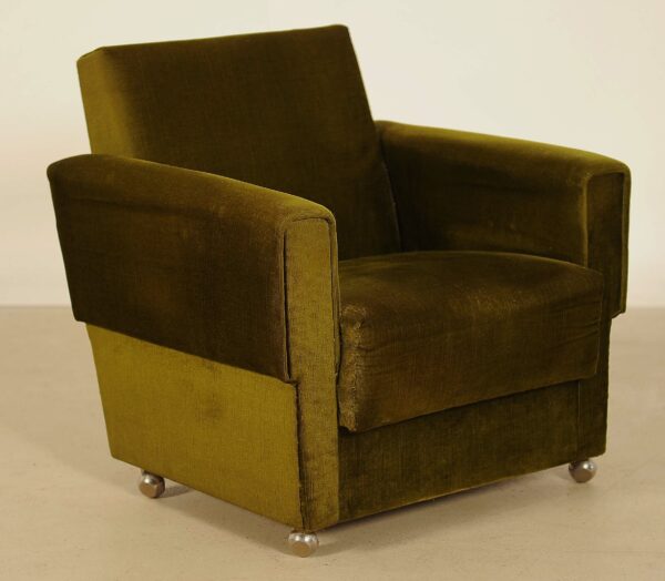 Zwei grüne Sessel aus den 70er Jahren